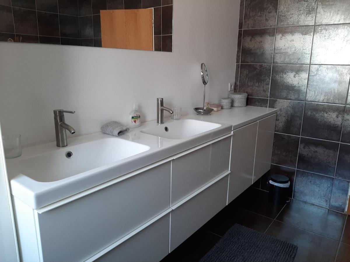 קרקסון Chambre Double Dans Maison Chaleureuse Et Familiale מראה חיצוני תמונה